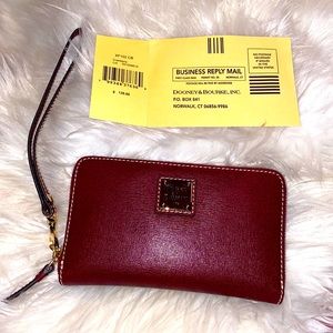 Dooney and Bourke new with tags Wristlet